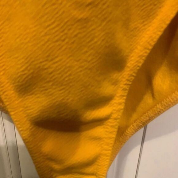 Boohoo Basic Spaghetti Strap Bodysuit Sz 4 - Picture 6 of 6